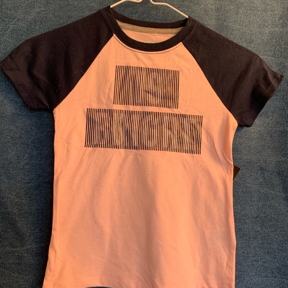 Kids Pink and Blue Graphic Tee Brand New With Tags size 10-12.
